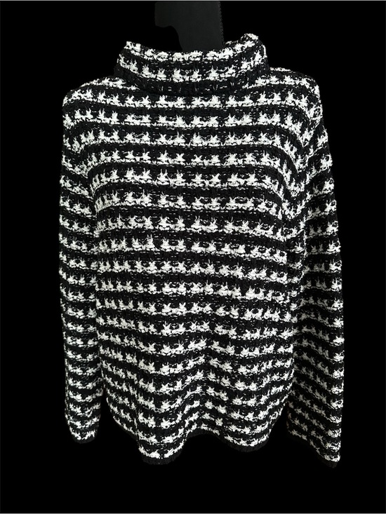 Ann Taylor Sweaters - Ann Taylor mockneck black and white knit textured sweater size M